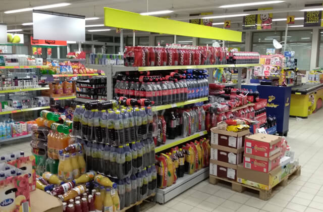 Montaż mebli sklepowych Biedronka